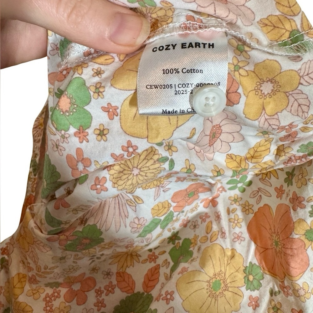 Cozy Earth Sutton Short Sleeve Pajama Top in Wildflower- Still Full Price - Picture 11 of 12